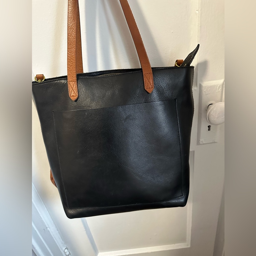 Madwell The Zip-Top Medium Transport Tote